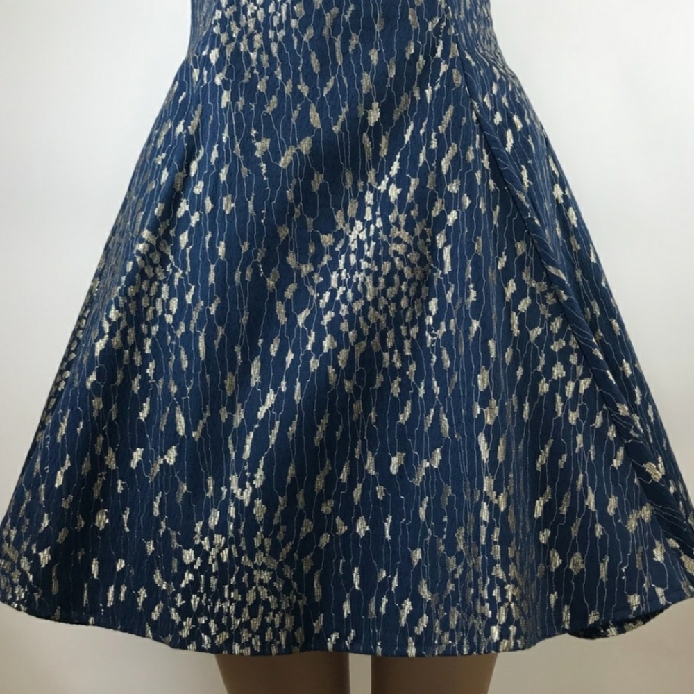 💙 Chi Chi London Retro Rockabilly Fit & Flare Swing Dress | Peter Pan Collar - Picture 4 of 10